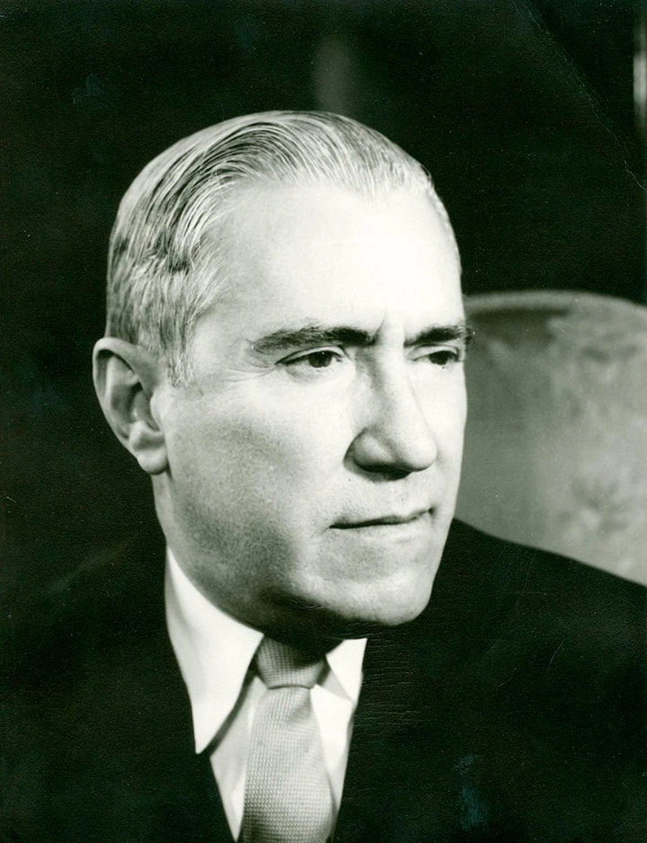 JoseGoroztiza-retrato-b.jpg