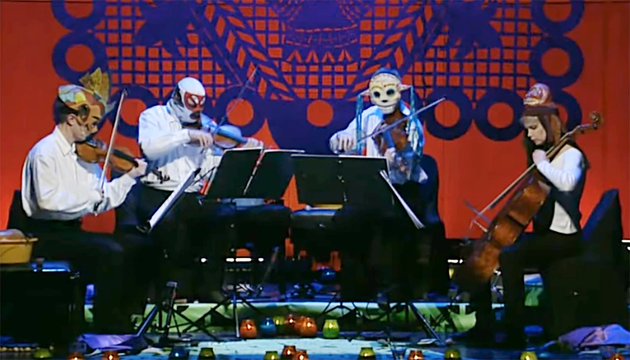 kronos_quartet_altar_de_muertos-b.jpg