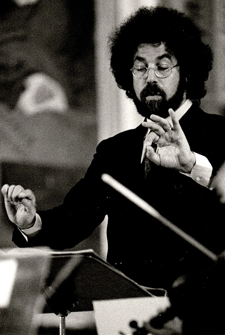 Sinopoli-dirigiendo-b.jpg