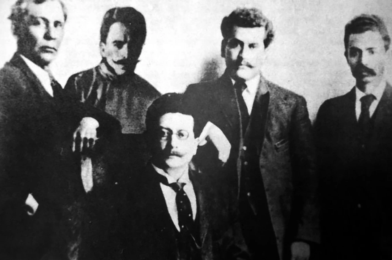 Junta_Organizadora_del_PLM_1910-b.jpg